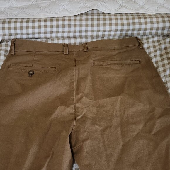 Old Navy Slim Striaght Chino's - Picture 4 of 8